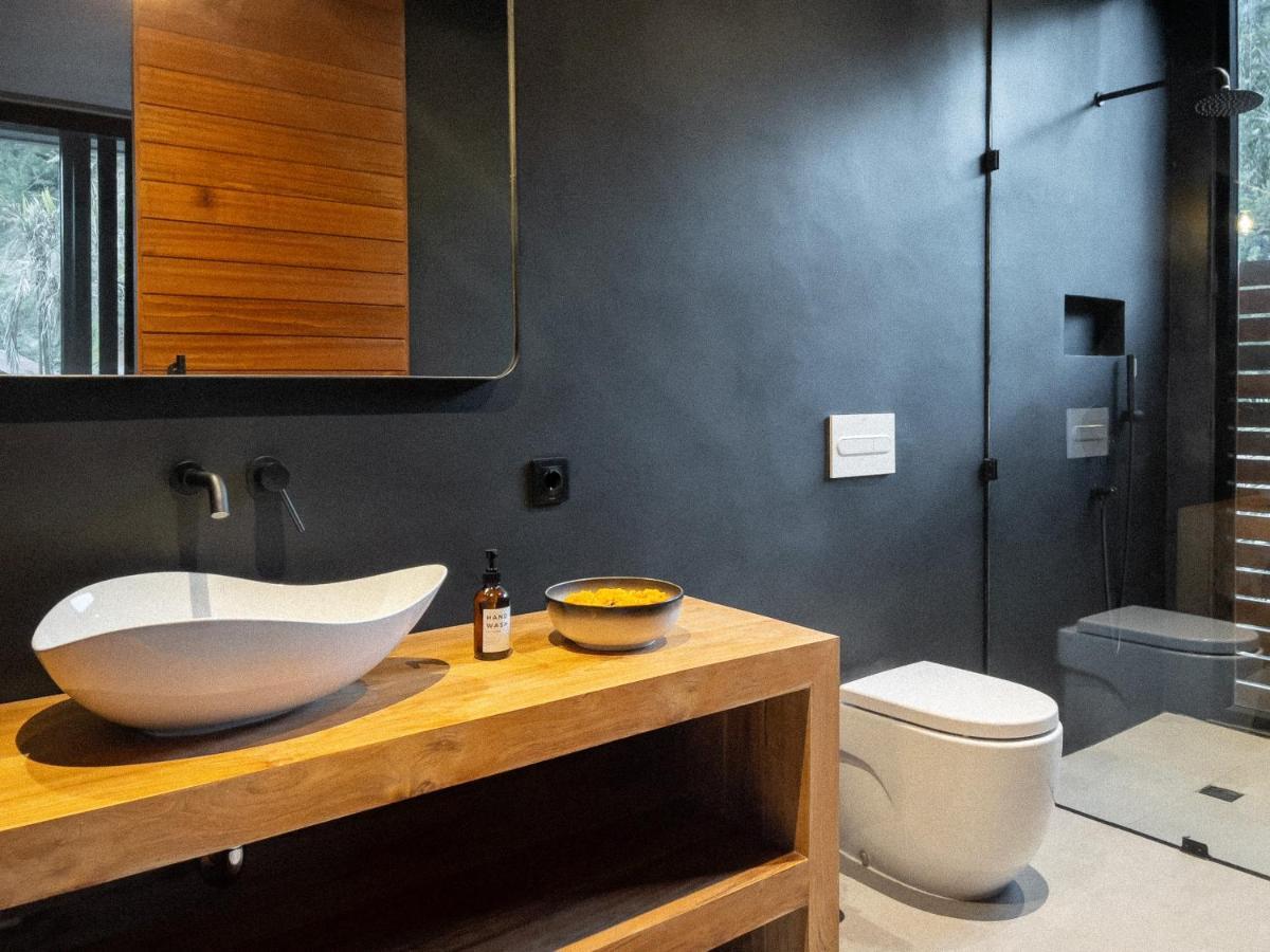 Aloha - Modern With Private Pool And Lush Gardens * Kuta (Lombok)